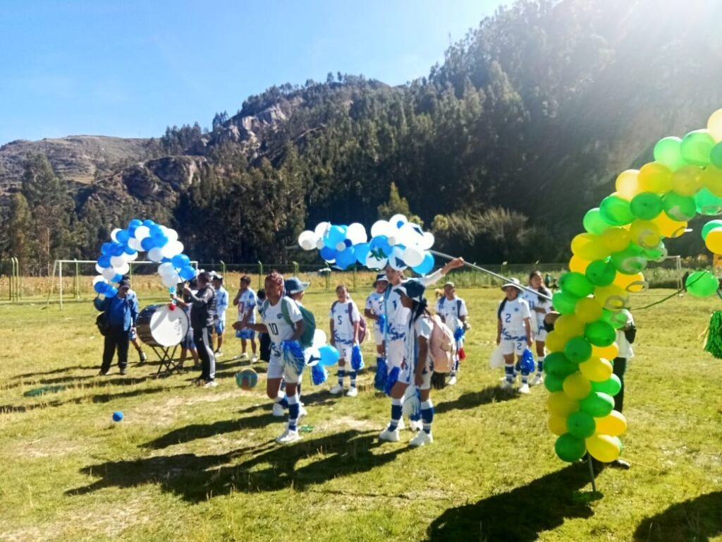 ACTIVIDAD DEPORTIVA DE INTEGRACIÓN DIO LA BIENVENIDA A LOS CACHIMBOS DEL IESTP «CANIPACO»